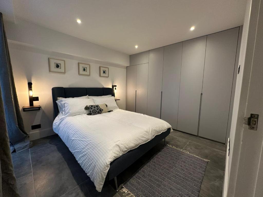 Two Bedroom House In Kilburn Λονδίνο Εξωτερικό φωτογραφία