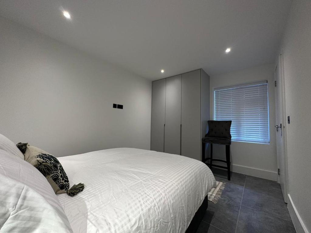 Two Bedroom House In Kilburn Λονδίνο Εξωτερικό φωτογραφία
